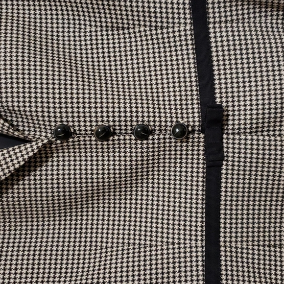 Tahari Arthur S. Levine Jacket - Picture 2 of 11